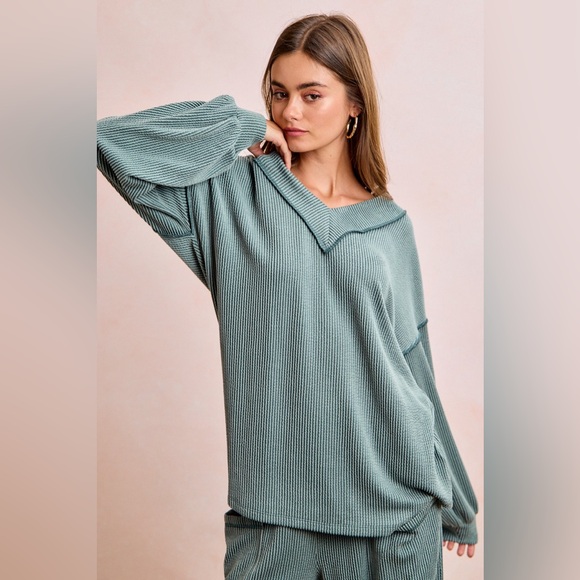 BiBi Two Tone Cord Rib Contrast Stitching V-Neck Top and Pants Set 10010018709 - Picture 2 of 11